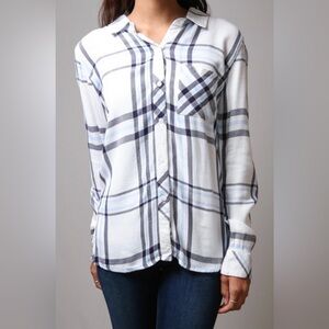 Rails Women's White, Navy and Sky Blue Plaid Flannel Button Down Size Small